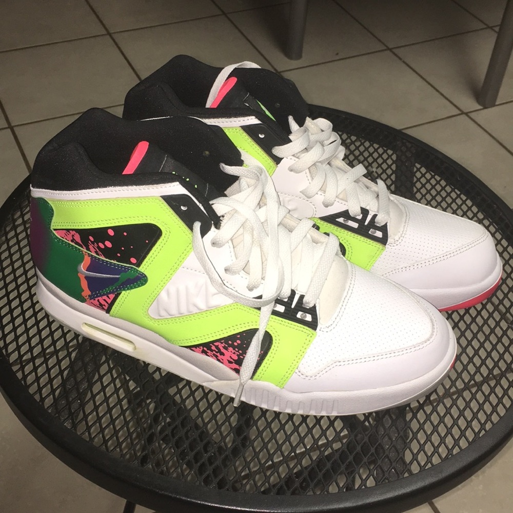 Nike air tech challenge hybrid volt